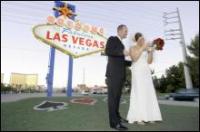 Натан и Кара Генри приехали в Лас-Вегас пожениться из Нешвила, штат Теннесси, США