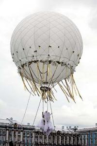 Волочкова прилетела на свадьбу на воздушном шаре